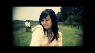 Download lagu Fia  - Ada Rindu Ada Cemburu - WOW 15 tahun yang lalu, dirilis Tahun 2008 mp3