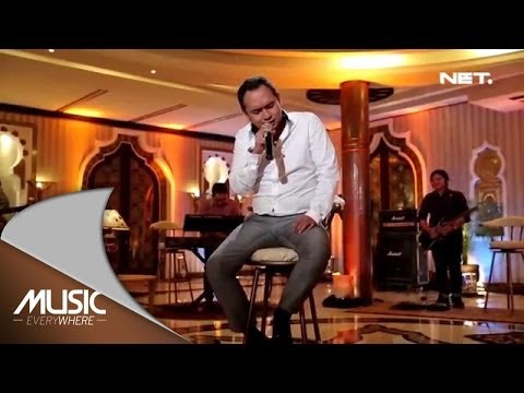 Bebi Romeo - Aku Cinta Kau dan Dia - Music Everywhere