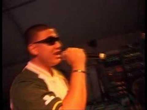 GUERRERO Born to FIgh - La Oya Live