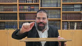 הרב חיים סרוסי - פרשת וארא - כפיות טובה מדרון תלול ומסוכן  (הרב חיים סרוסי) - התמונה מוצגת ישירות מתוך אתר האינטרנט יוטיוב. זכויות היוצרים בתמונה שייכות ליוצרה. קישור קרדיט למקור התוכן נמצא בתוך דף הסרטון