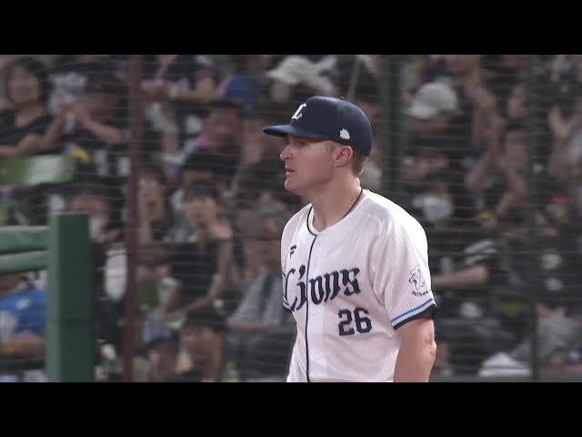 【6回表】守備で魅せる!! ライオンズ・ネビン 一塁線を抜けそうな打球をダイビングキャッチ!! 2025年7月19日 埼玉西武ライオンズ 対 福岡ソフトバンクホークス