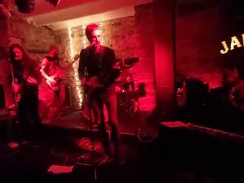 JESSE Y LOS SHEENA LOVER ("Are You a Boy or Are You a Girl") The BARBARIANS Cover 25-4-2014 video thumbnail