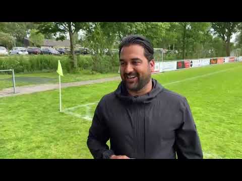 Ricky Kumar na afloop van AMVJ - FC Aalsmeer