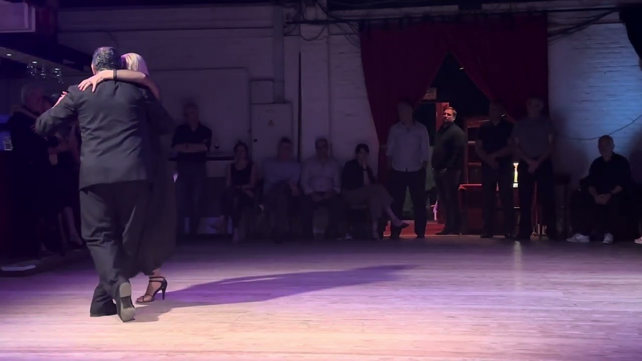 JESÚS VELÁZQUEZ Y MONICA PARRA 1/3