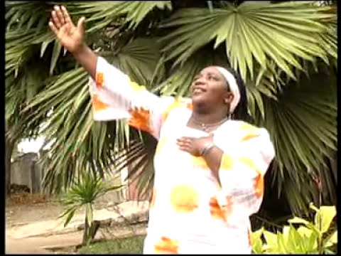 Beatrice Wangui - Nikii Wonire