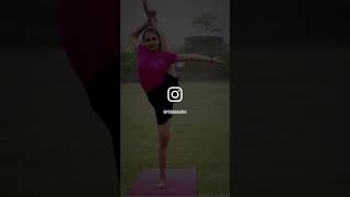 Splits Pose demonstration thumbnail