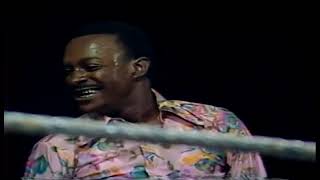 Titus in Town - The Boxer