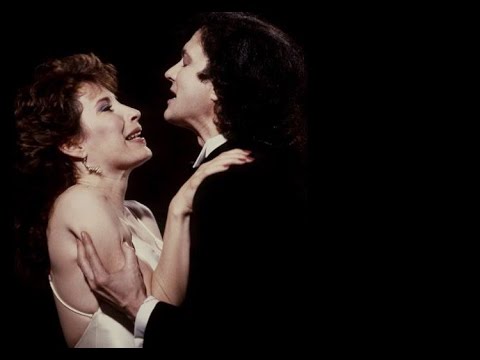 Camilo Sesto y Lani Hall - Corazón encadenado (Videoclip)