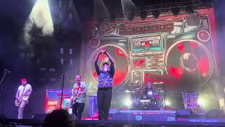 New Found Glory - Dressed To Kill