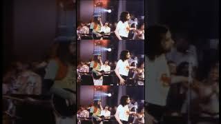 “Lend me your ears and I’ll sing you a song” 🎶