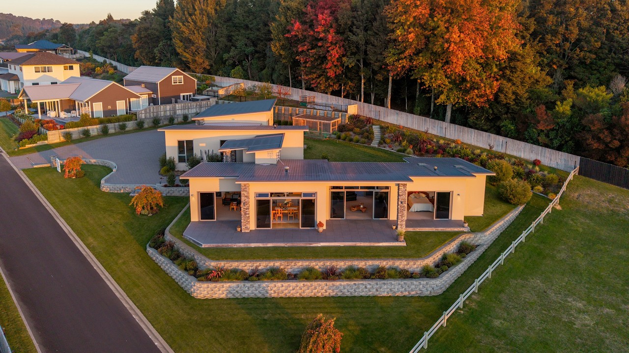 Elevated Living with Lake Taupo Views