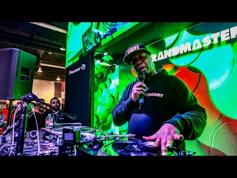 "The DOPEST TURNTABLE on the planet!" - Grandmaster Flash Clip