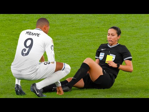 Heartwarming Sportsmanship & Respect Moments in Football