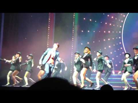 130103 catch me if you can curtain call - live in living color