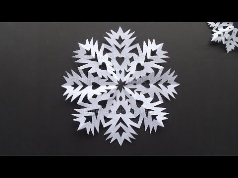 Schneeflocken basteln mit Papier im Winter - Einfache DIY Bastelideen Weihnachten