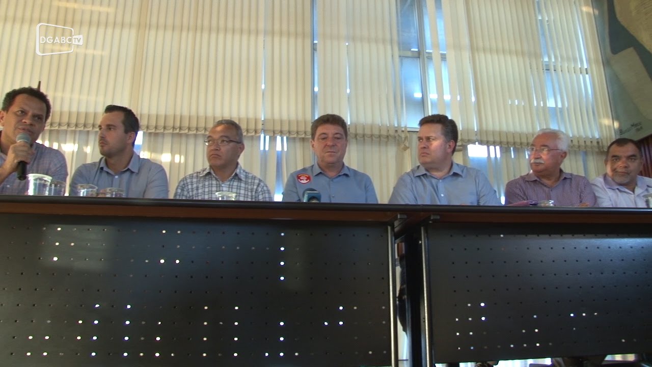 Confira agora informações sobre a situação da greve dos coletores; veja vídeo