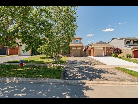 For Sale - 2200 Silverbirch Court, Burlington, ON L7M 3H7