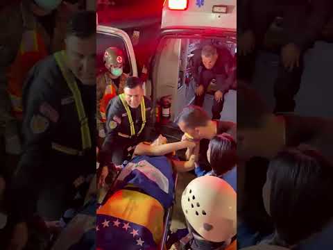 El grupo USAR El Salvador rescató con vida a Sofía Medina Rivas, en el estado de La Guaira.
