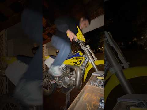 2AM starting my 2-STROKE💀