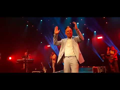 Story of boybands- backstreet boys medley. 24-10-25 oude Luxor theater Rotterdam