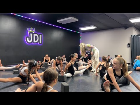 Flqexibility & Strength Training | Stretching | JDI Dance Company 
