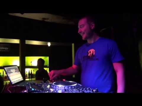 JOSE MARTINEZ LIVE @ ENTRANCE 013 - SALA STARVING - MADRID (25-05-2013)