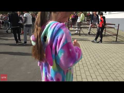 To był "dzień piżamy" w szkole na os. Łokietka. To akcja charytatywna - dla ciężko chorych dzieci