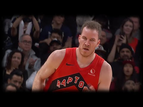 Jakob Poeltl puts Siakam in the SPIN CYCLE