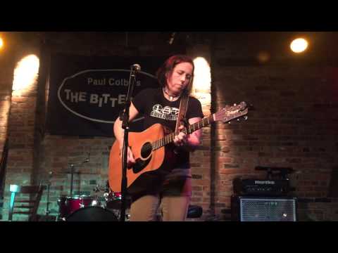 2015-12-06 - Marcy Lang @ The Bitter End - 04