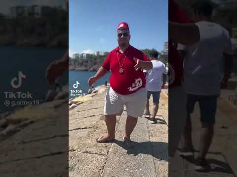 Skiribidodo Yes Yes GORDÃO DANÇANDO #shorts