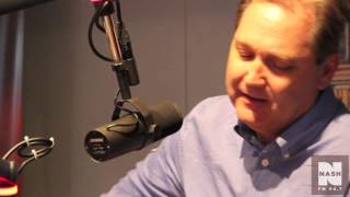 Steve Wariner plays "Arrows at Airplanes" Live in the NASH FM 94.7 Studio
