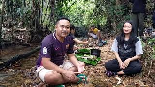 Download lagu Suku Dayak || Mahasiswi ini minta temani masuk hutan kalimantan mp3 Download lagu Suku Dayak || Mahasiswi ini minta temani masuk hutan kalimantan mp3