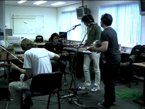 Fourteen Twentysix - You Sleep Under The Trees - live @ 3voor12 VPRO radio