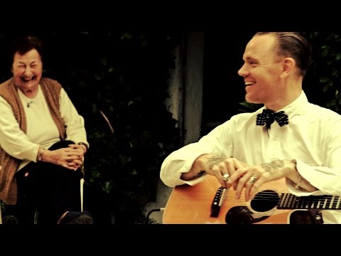 C.W. Stoneking - On a Desert Isle - STRAY SONGS