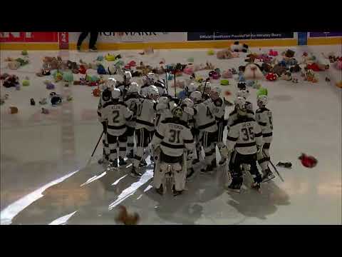 Hershey Bears Teddy Bear Toss