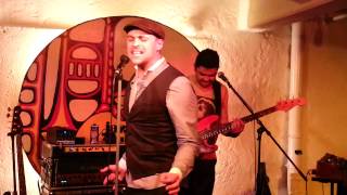 Max Mutzke Schwarz auf Weiss