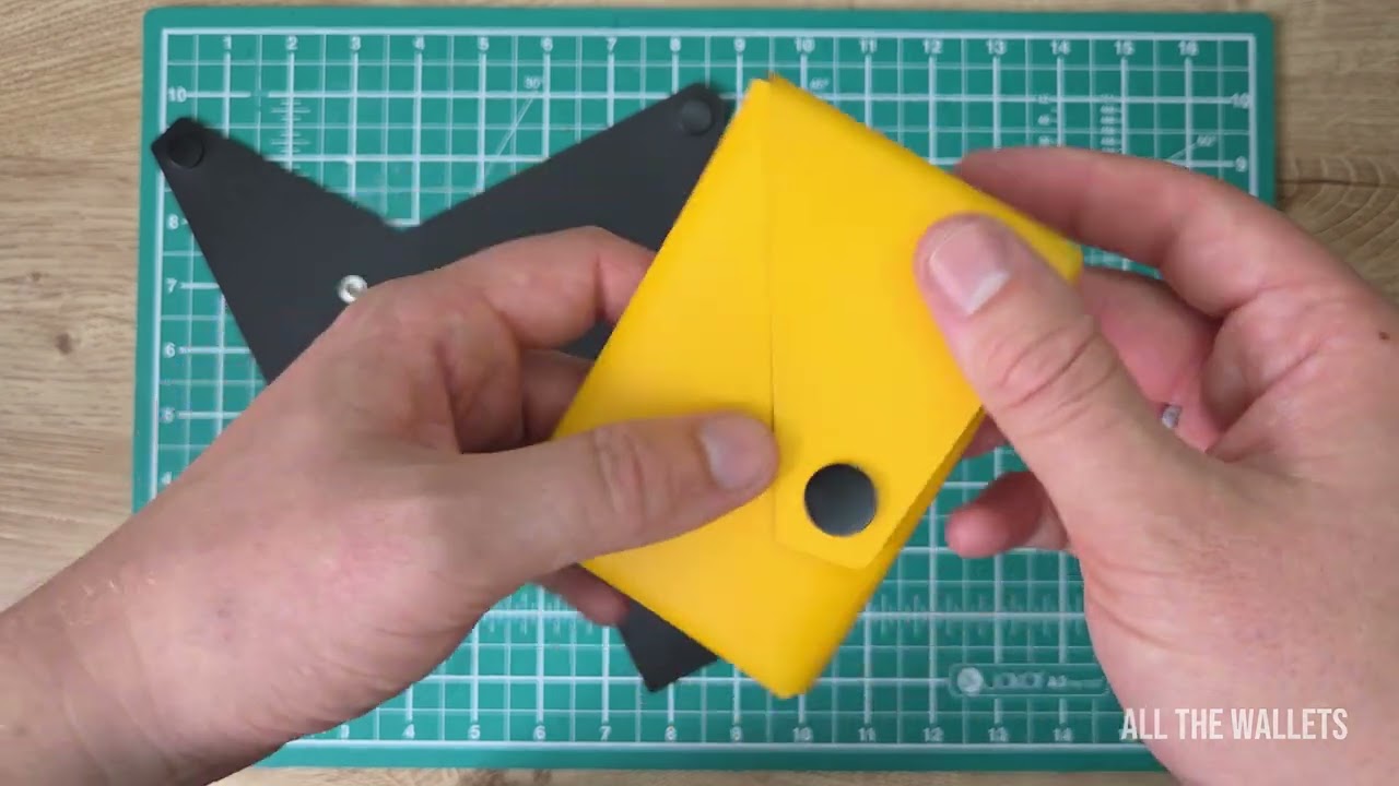 Lemur Wallet: Unboxing & Overview