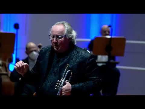 Johann Nepomuk Hummel Trumpet Concerto In E Major by Reinhold Friedrich ( Trumpet )