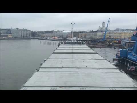 Chegando ao terminal Katajanokka com Prima Fortuna