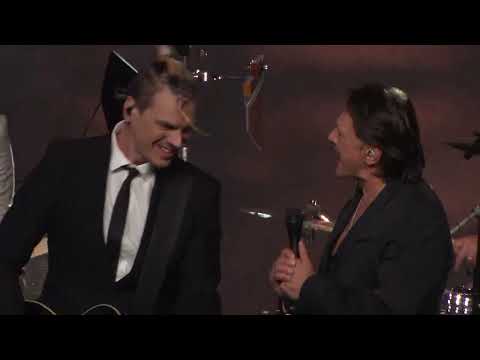 Ivo Fomins, Saldās sejas - Nekas jau nebeidzas (Live Dzintaru koncertzālē)