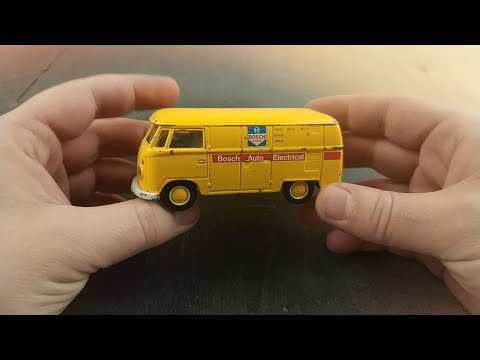 Restoration of old VW T1. NO service, YES surfing.