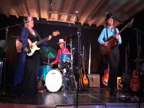 The Spikedrivers play Willie Dixon's 'Little Red Rooster'