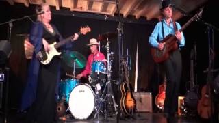 The Spikedrivers play Willie Dixon's 'Little Red Rooster'