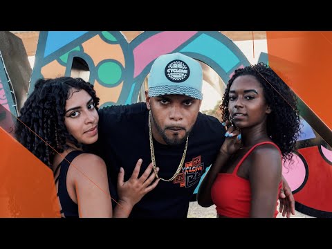 MC BOSCA E MC GW AFLEXA NO BEAT SÓ O BASIQUINHO - CLIPE OFICIAL