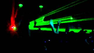 Calyx & Teebee: Elevate This Sound (LIVE vocals + turntablism)