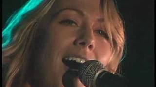 COLBIE CAILLAT     Shadow    2010 LiVE @ Gilford