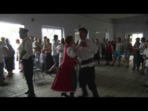 Szybki i ostry oberek wspaniale zatańczony oraz zagrany przez harmonistę Sławomira Rutkowskiego 2015