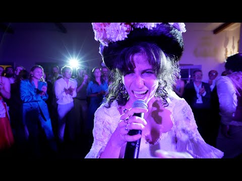 BEST JEWISH WEDDING VIDEO - Shtetl Neshume (Official Video)- Lea Kalisch