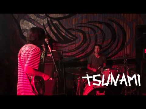 Stendhal - Tsunami Live Hensley Monterrico - Lima 06/04/2017