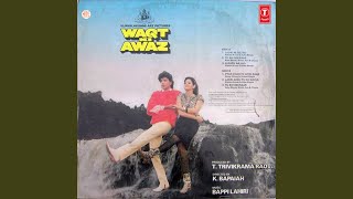 Download lagu Ladki Akeli Tu Bhi Akela mp3